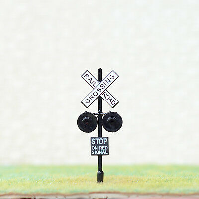 4 X Ho Scale Railroad Crossing Signals 2mm Leds Made + 2 Circuit Board Flashers