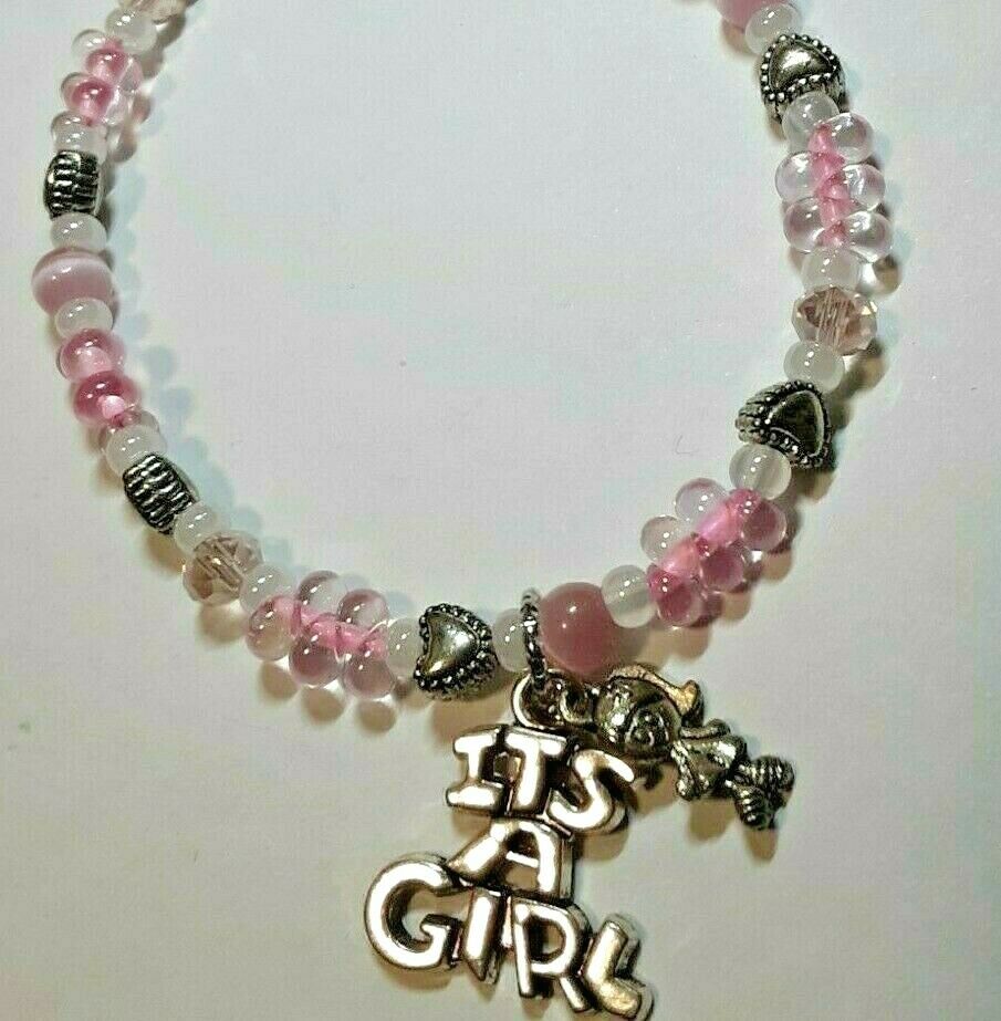 It's A Girl ! 8  Inch Baby Announcement  Beaded Bracelet