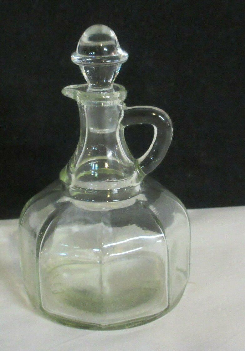 Anchor Hocking 819 Vintage Glass Oil Cruet With Stopper 6.25"